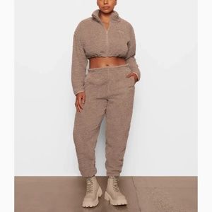 SkIMS Teddy Sherpa Jogger pants